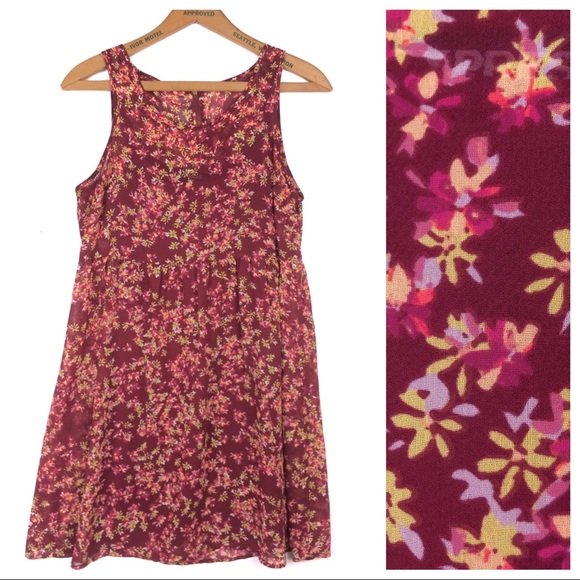 Red Floral Summer Dress from Express - Picture 2 of 7